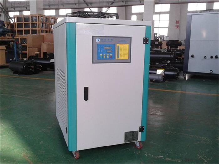 橡塑擠出專用冷水機，擠出行業(yè)配套用冷卻機組